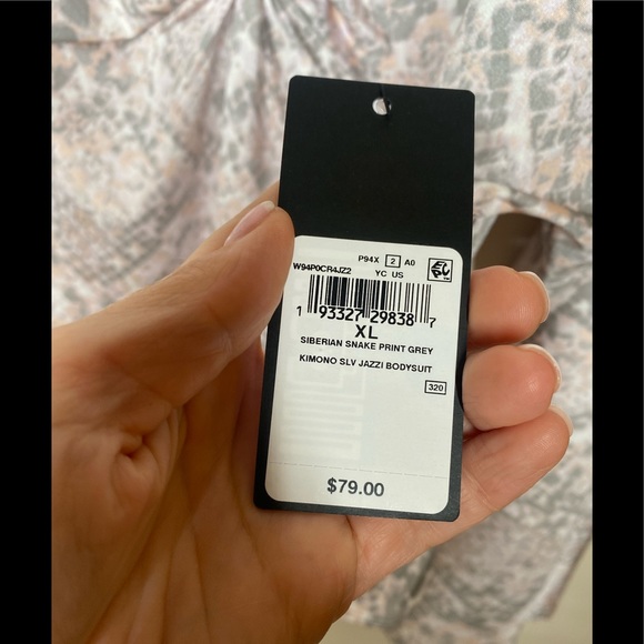 {NWT} Guess Snake Print Bodysuit XL Gray - Picture 8 of 14